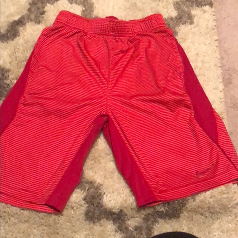 Boys M - Nike Dri-Fit shorts